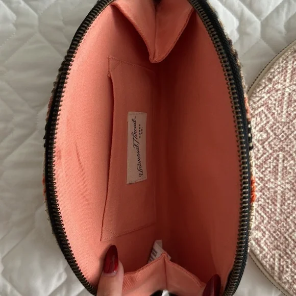 Universal Thread Clutches - Picture 4 of 5